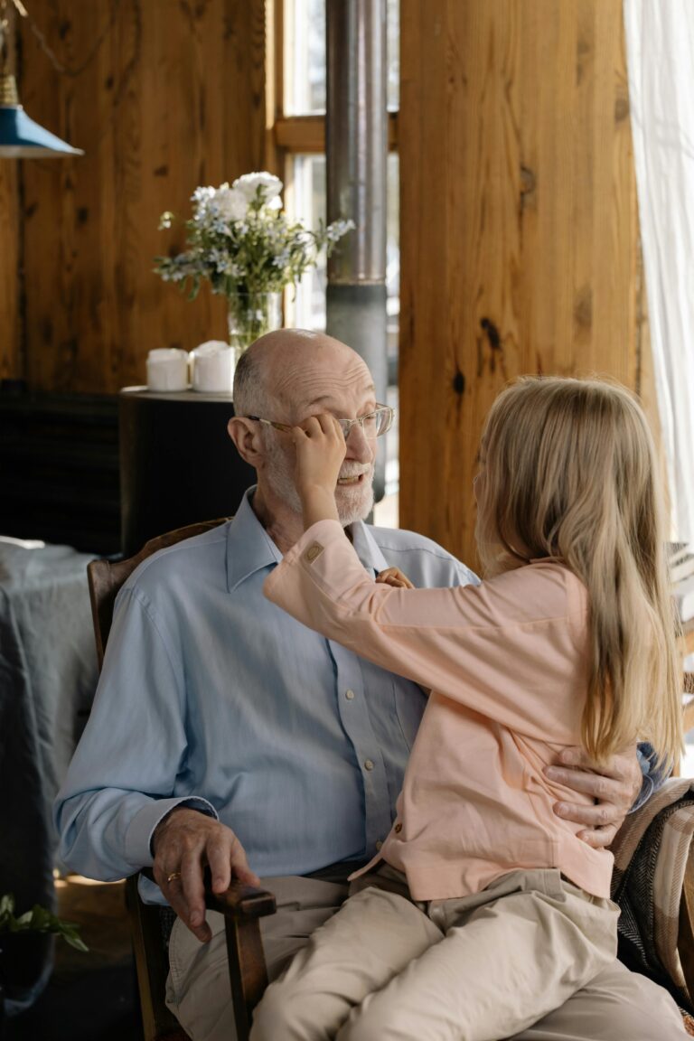 <p>Explaining a Loved One’s Cancer  Diagnosis</p>
